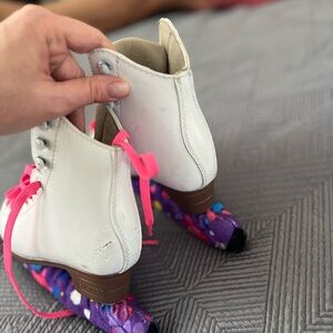 Jackson girl’s ice skates (size 12)